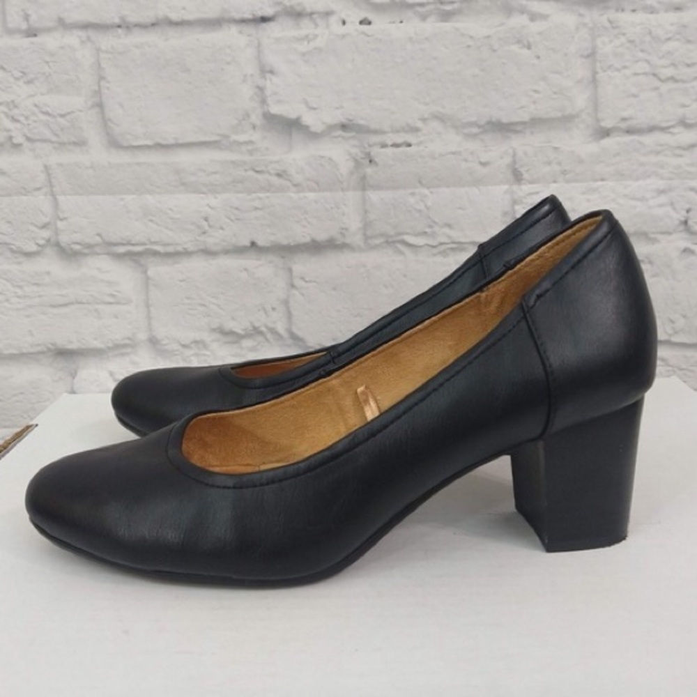 Naturalizer Neema round toe block heel